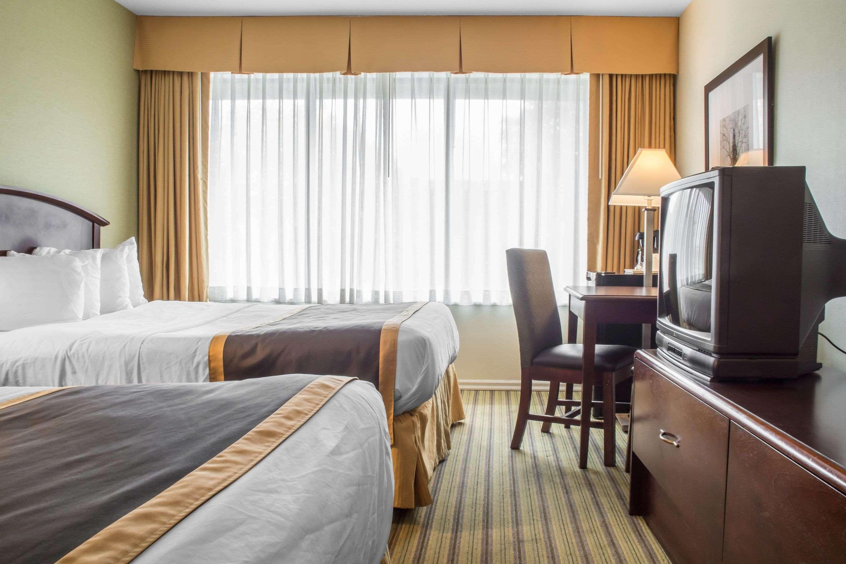 Quality Inn Peterborough Dış mekan fotoğraf