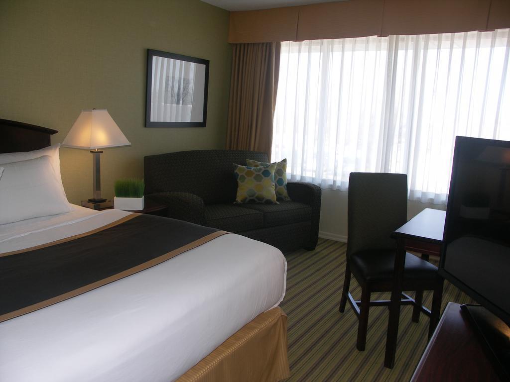 Quality Inn Peterborough Dış mekan fotoğraf
